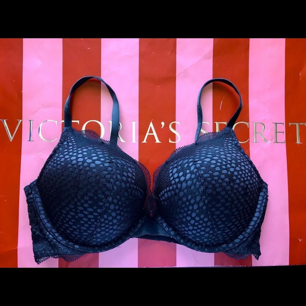 Victoria’s Secret Bombshell Plunge Lace Bra
